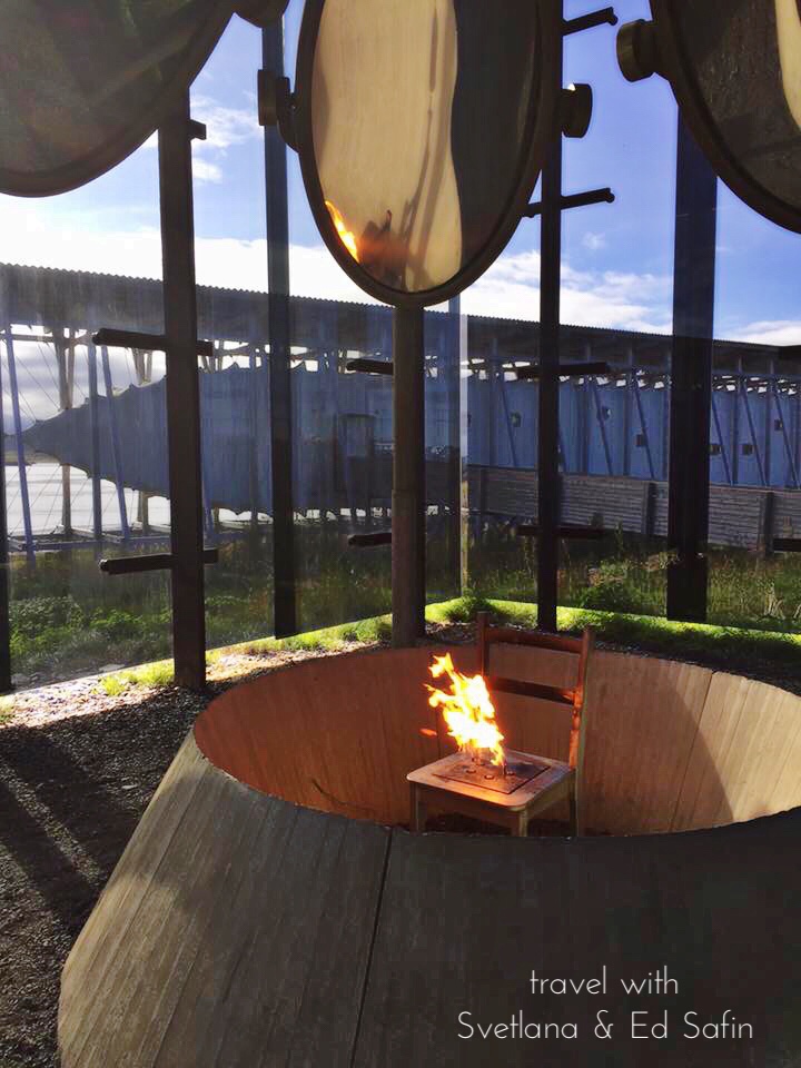 2215F048-CF6B-441F-9E5A-555CF70ABCFC